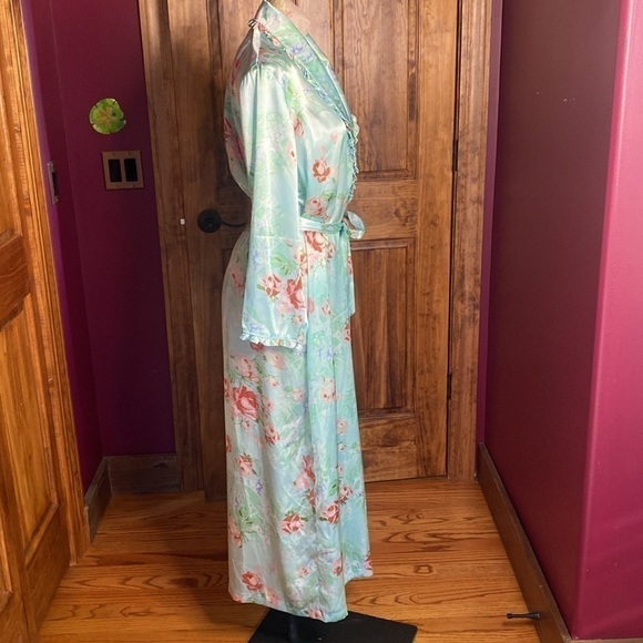 Intimate Essentials ruffled floral pastel  satiny silky long Robe roses sz S - Picture 9 of 13